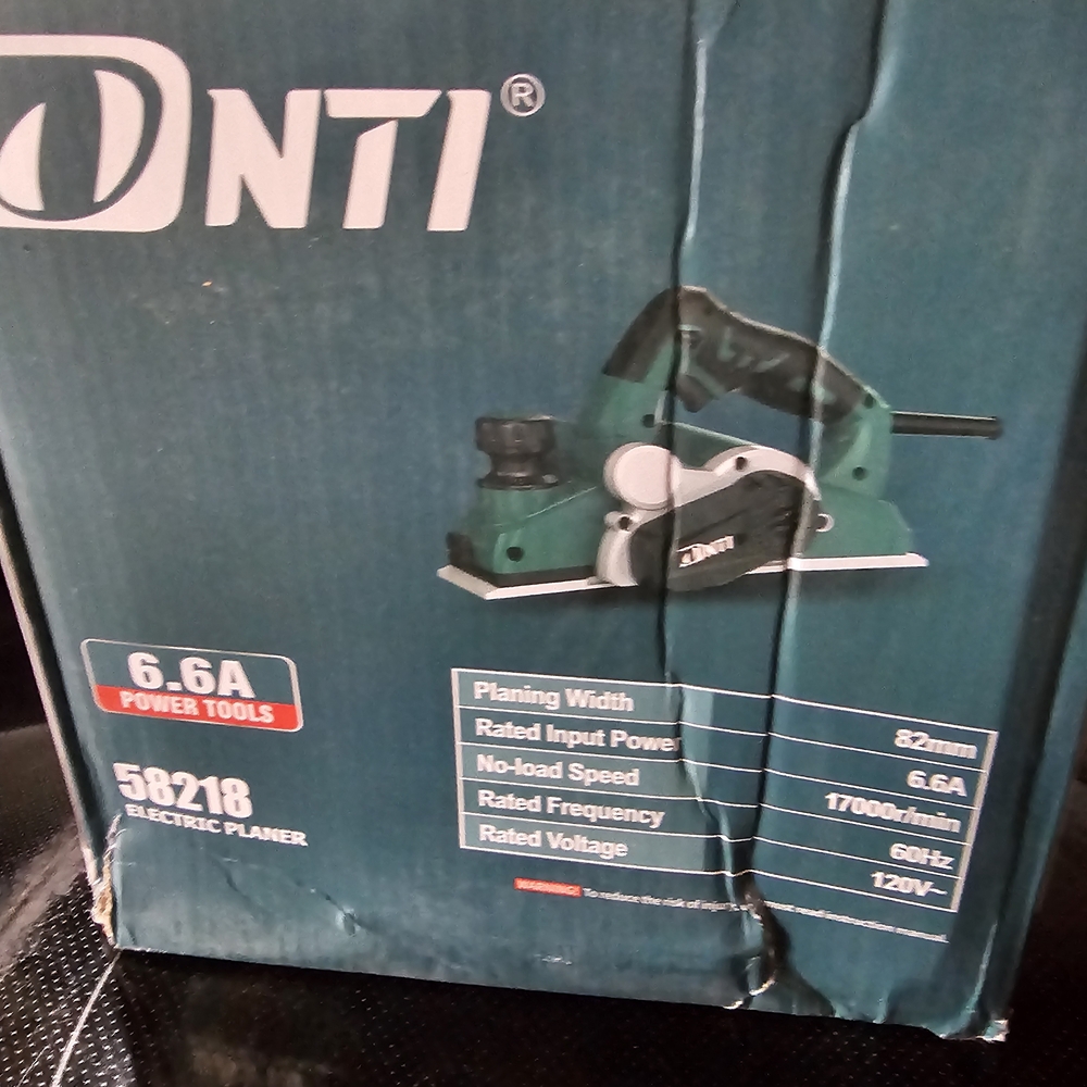 Green Electric Planer - Picture 6 of 7